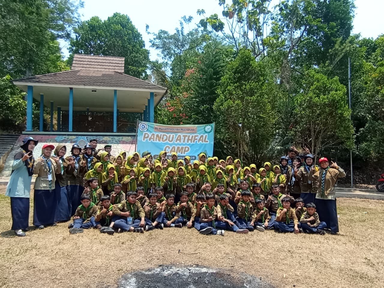 Kemah di Tengah Hutan, Kader HW Ditempa Jadi Generasi Tangguh